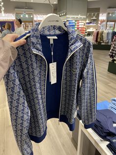 Louis Vuitton Wholesale Clothing (40 Items 8,000)- Custom Selection - Image 7